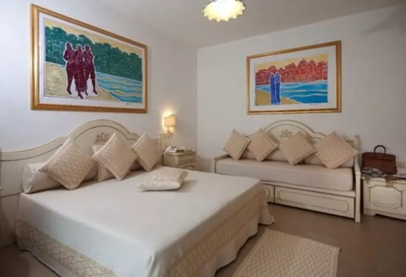 スーペリアールーム, Cala Ginepro Hotel Resort