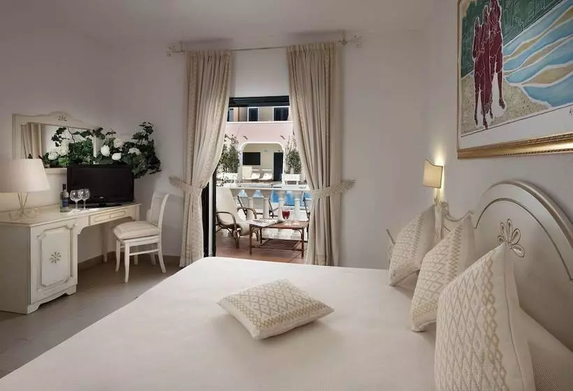 スーペリアールーム, Cala Ginepro Hotel Resort