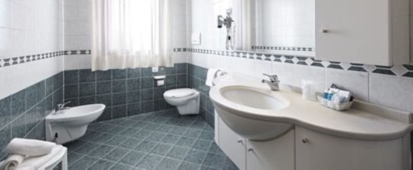 غرفة قياسية, Aqua