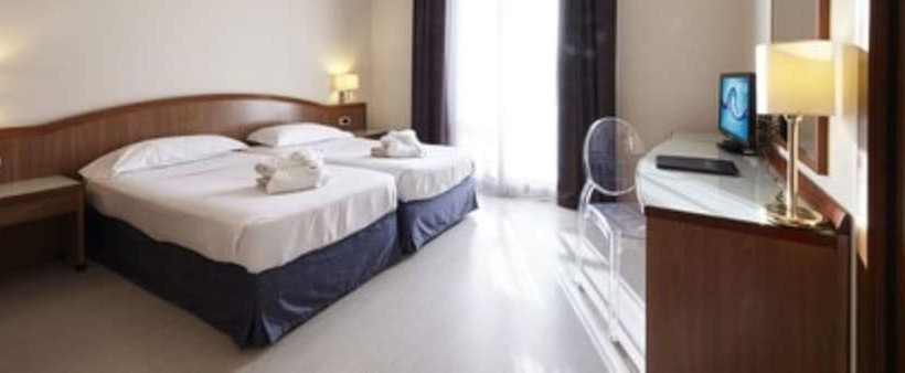 غرفة قياسية, Aqua