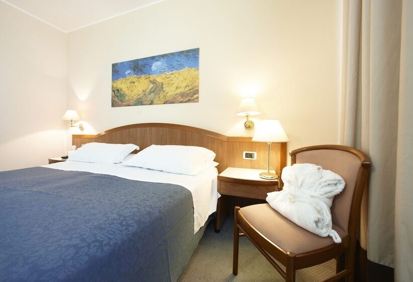 غرفة قياسية, Aqua