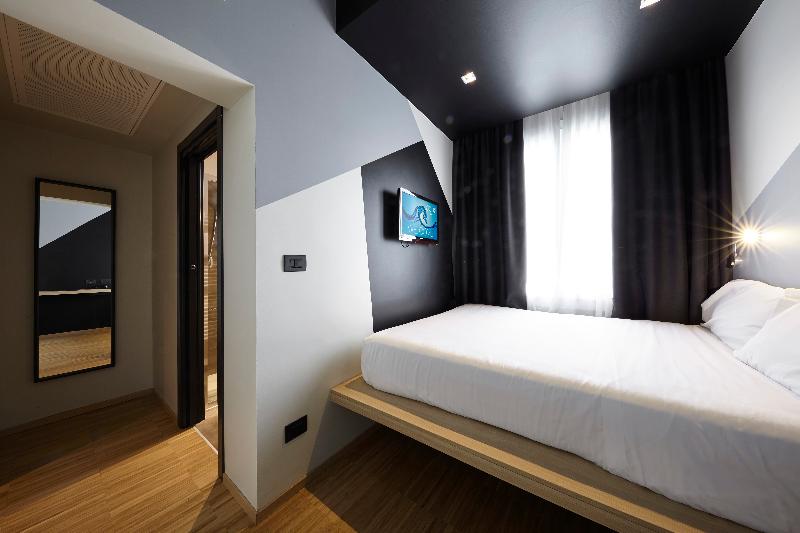 غرفة سوبيريور, Aqua