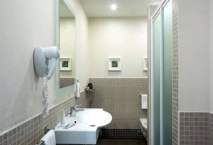 اتاق استاندارد, Bis Hotel Varese