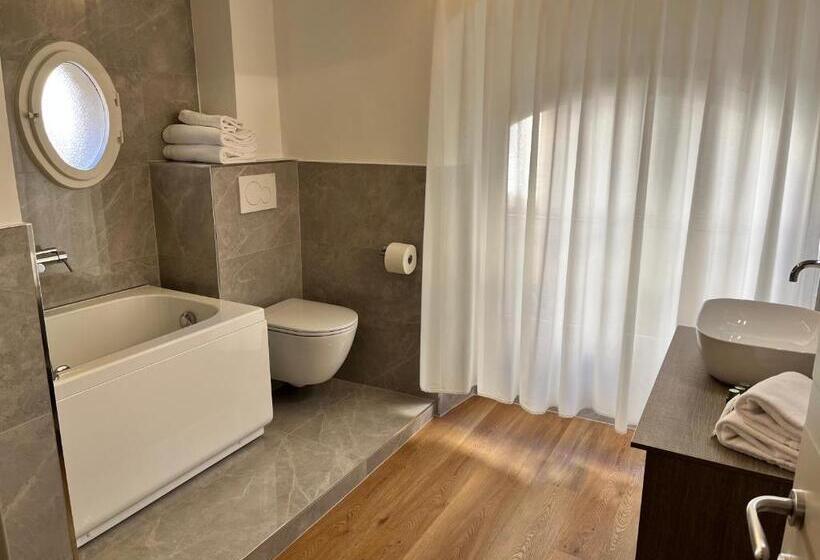 سوئیت با وان آب گرم, Corte Dei Sogni Boutique Hotel & Spa