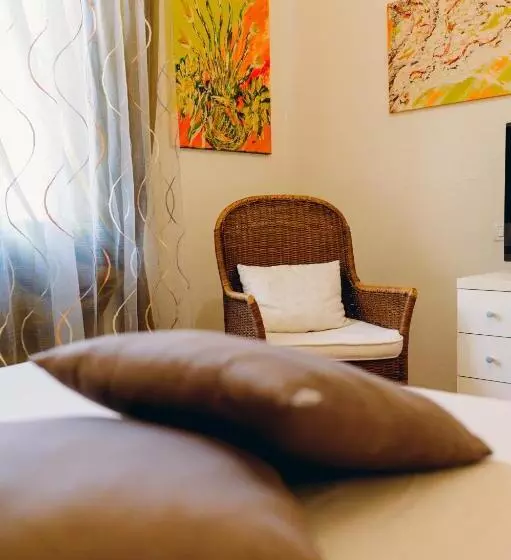 سوییت, Exclusive Aparthotel La Reunion