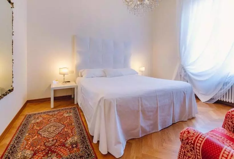 اتاق اجرایی, Exclusive Aparthotel La Reunion