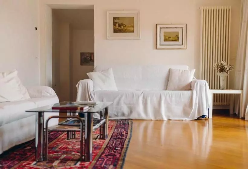 سوئیت اجرایی با تخت کینگ, Exclusive Aparthotel La Reunion