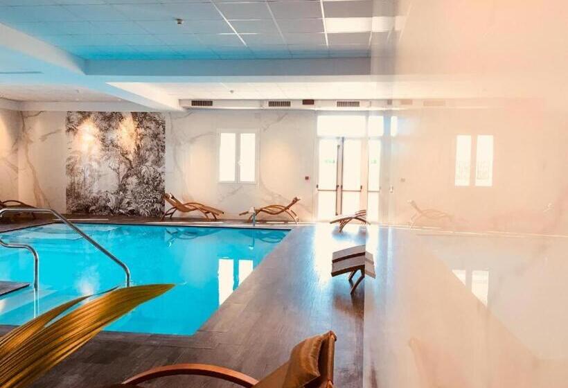 테라스 주니어 스위트, Formula International & Puravita Spa