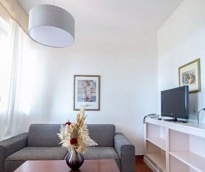 Huoneisto 1 Makuuhuone, Il Pelagone Hotel & Golf Resort Toscana