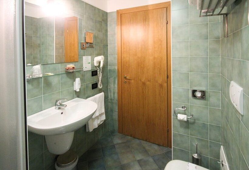 スタンダードトリプルルーム, Green Class Hotel Candiolo