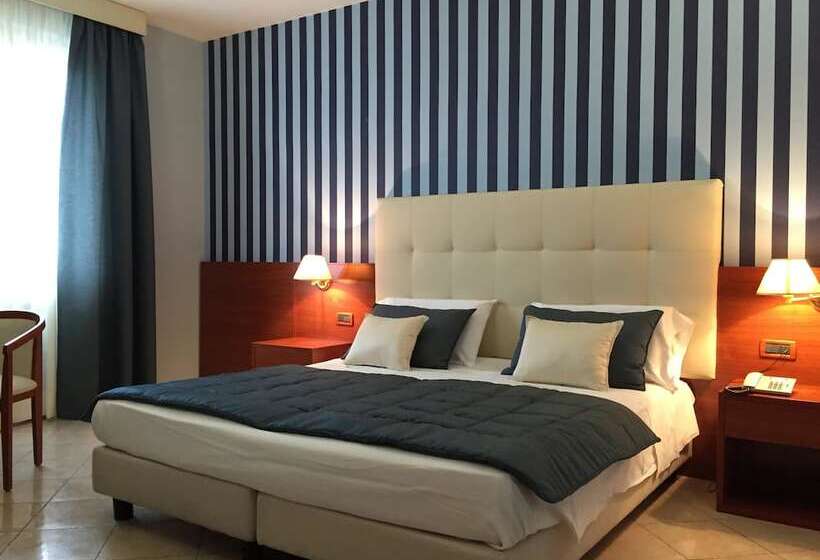 Habitació Estàndard, Leonessa