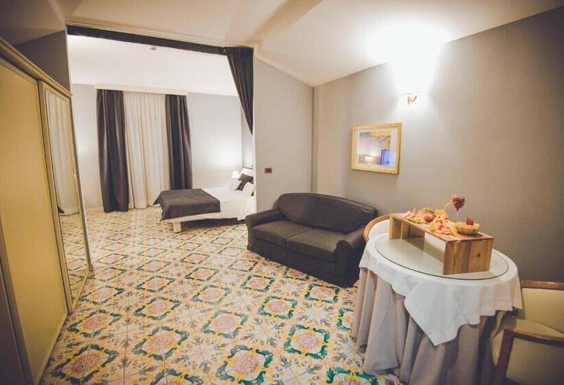 Family Room, Leonessa