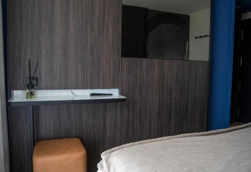 Habitació Deluxe, Leonessa