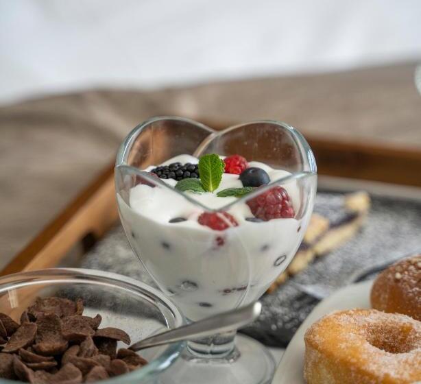 Habitació Triple Deluxe, Leonessa