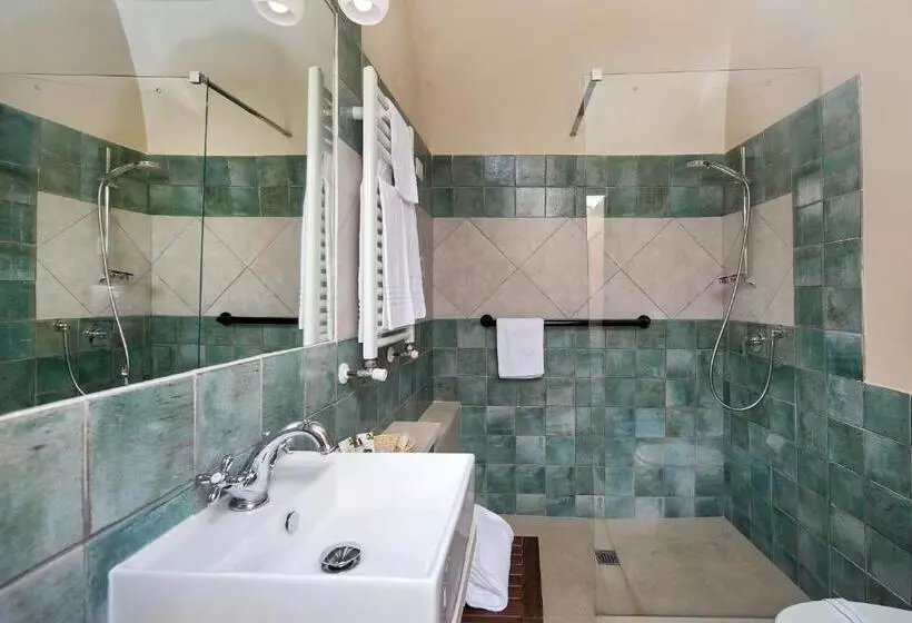 اتاق استاندارد با چشم‌انداز شهر, Locanda Di San Martino Hotel & Thermae Romanae