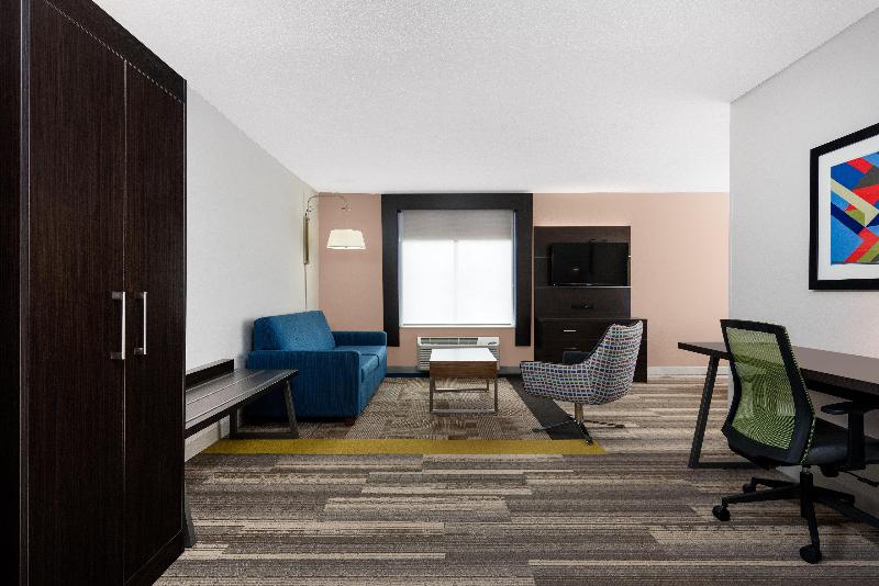 اتاق استاندارد چهار تخته, Mario's