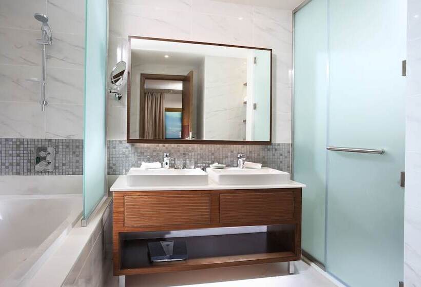 Люкс, Metropolitan Hotel Dubai