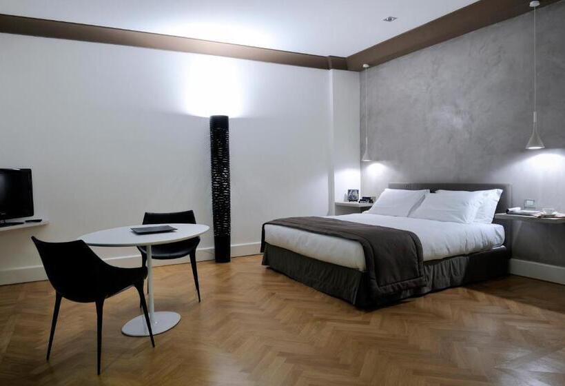 小型套房, Principe Di Villafranca