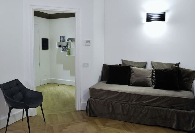 小型套房, Principe Di Villafranca