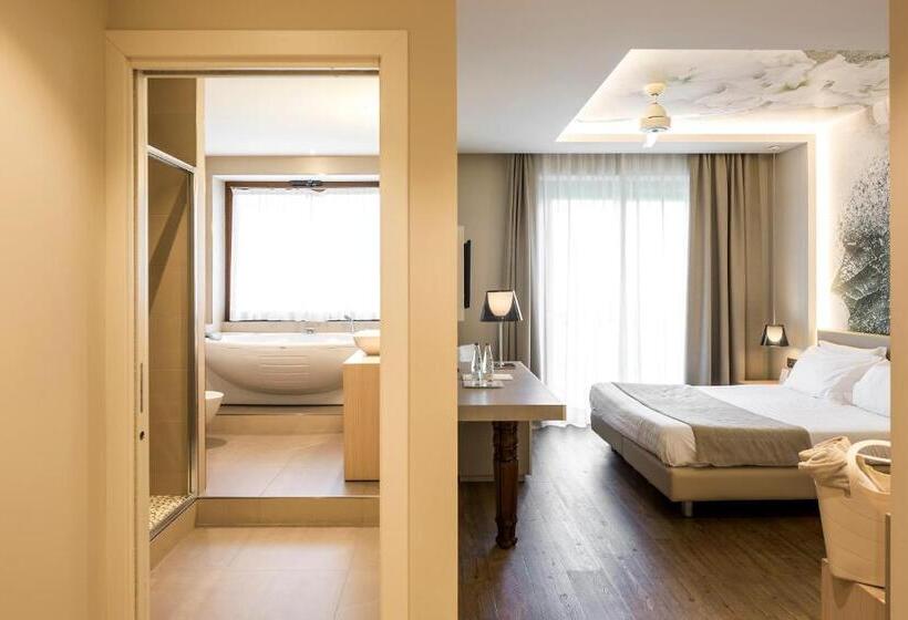 חדק דלוקס עם ג'קוזי, Resort & Spa Miramonti
