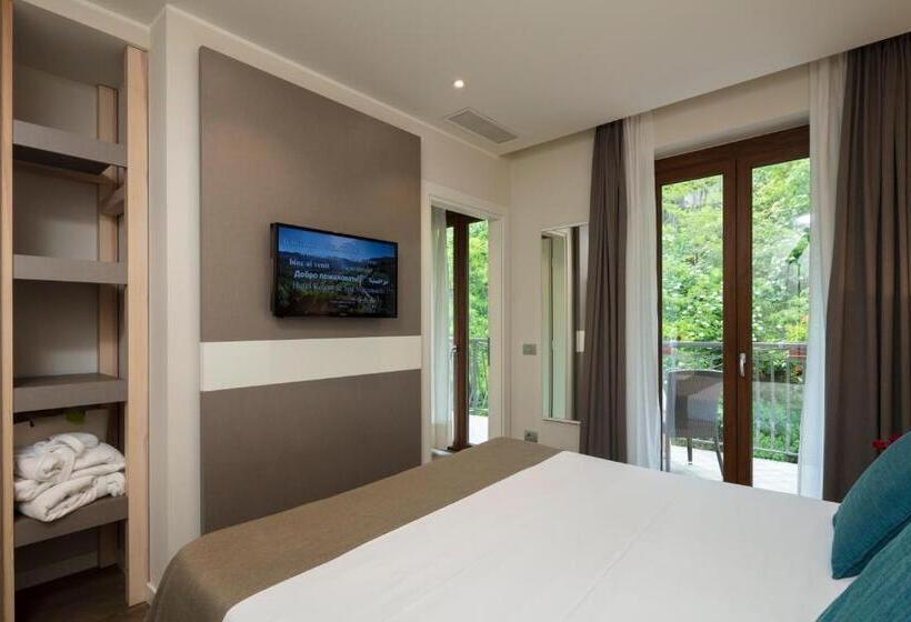 חדר סטנדרט עם מרפסת, Resort & Spa Miramonti