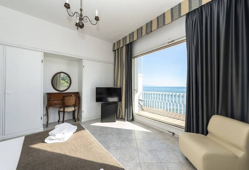 家庭间, Ristorante Maga Circe