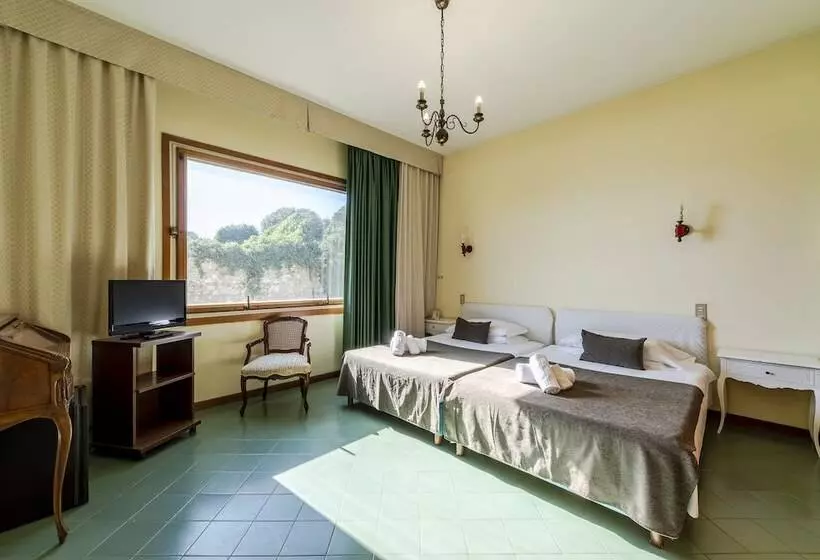 اتاق استاندارد, Ristorante Maga Circe