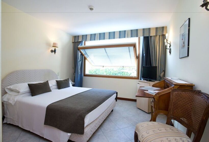 家庭间, Ristorante Maga Circe