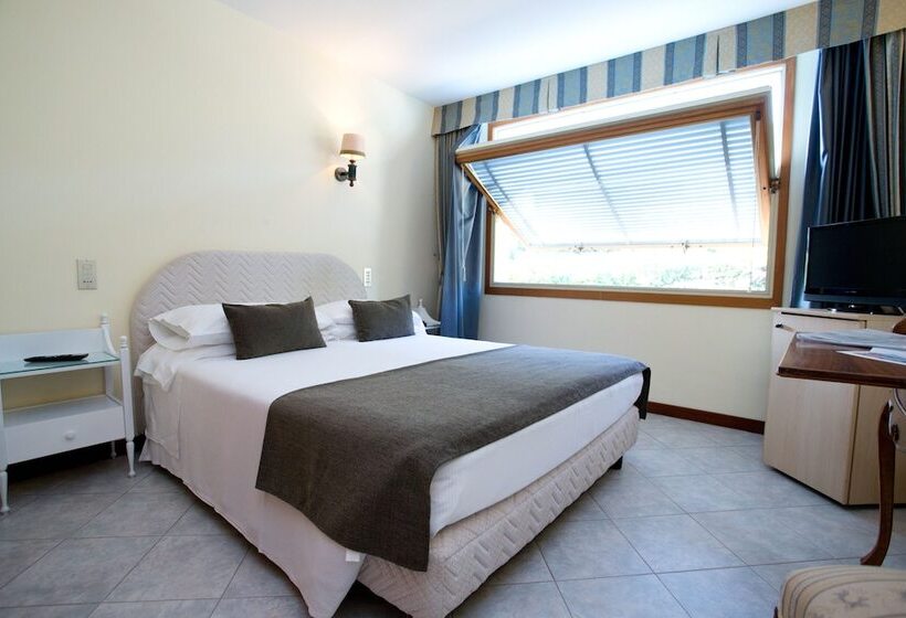 Семейный Номер, Ristorante Maga Circe