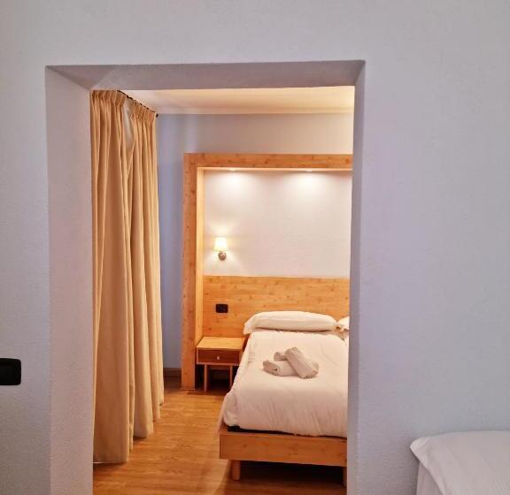 اتاق استاندارد سه نفره, San Carlo, Tra Bormio E Livigno