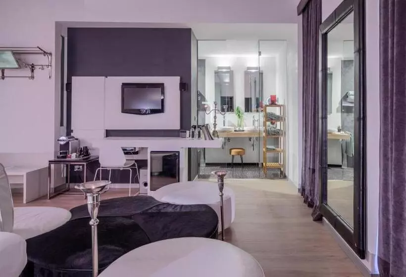 سوییت جونیور, Unahotels One Siracusa