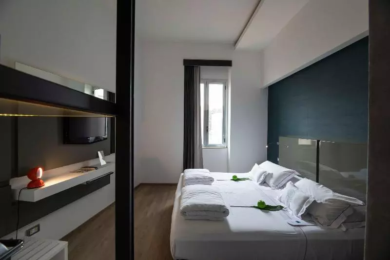 اتاق اجرایی, Unahotels One Siracusa