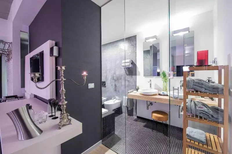 اتاق لوکس, Unahotels One Siracusa