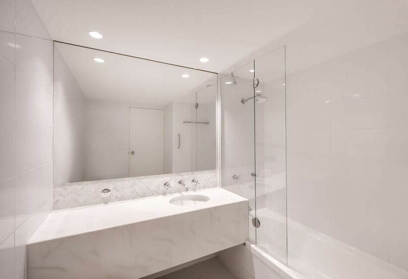 스탠다드 룸 더블 침대, Vibe Hotel Sydney