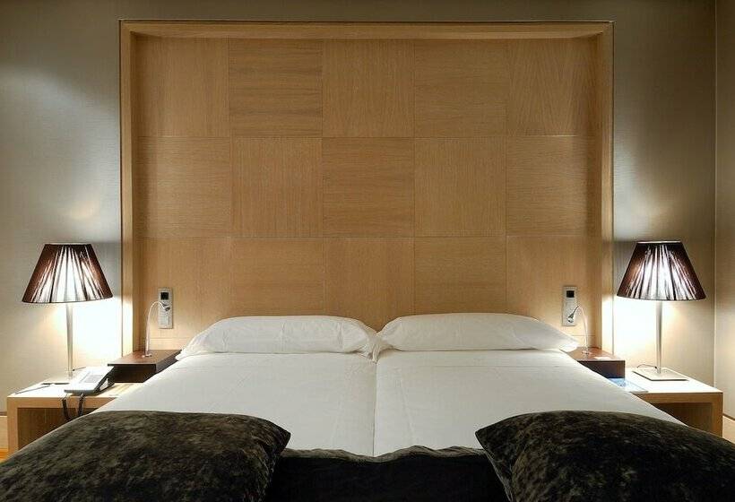 غرفة قياسية, Vincci Frontaura