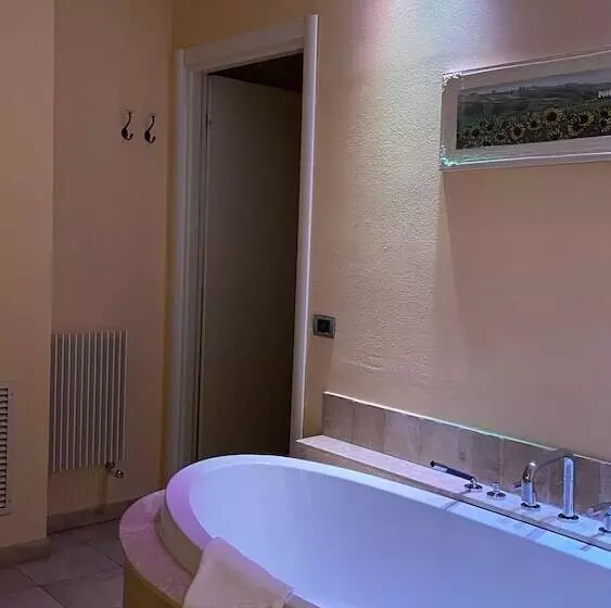 Perhehuone, Vogue Hotel Arezzo