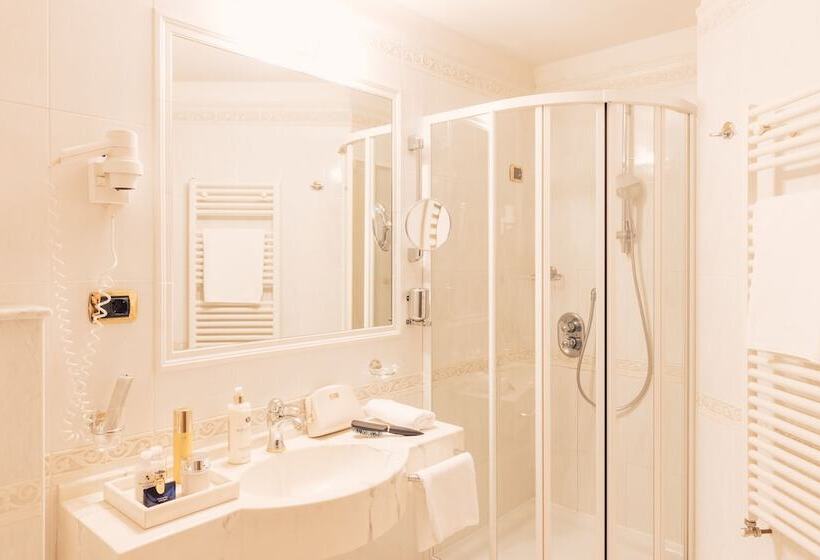 סוויטה, Wellness Refugium & Resort Hotel Alpin Royal   Small Luxury Hotels Of The World