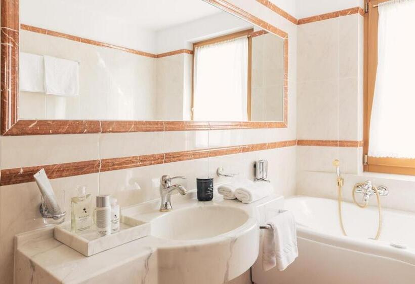 جناح سوبيريور, Wellness Refugium & Resort Hotel Alpin Royal   Small Luxury Hotels Of The World