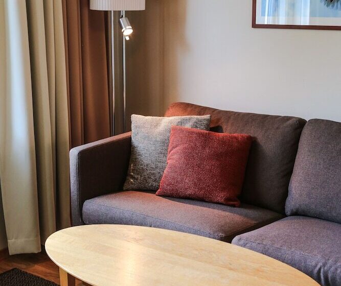 غرفة قياسية, Tornet