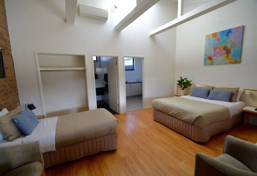 اتاق سوپریور, Beachfront Motel