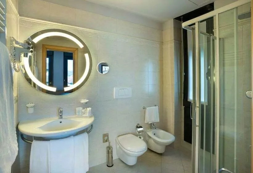 سوییت جونیور, Best Western Plus Executive Hotel And Suites