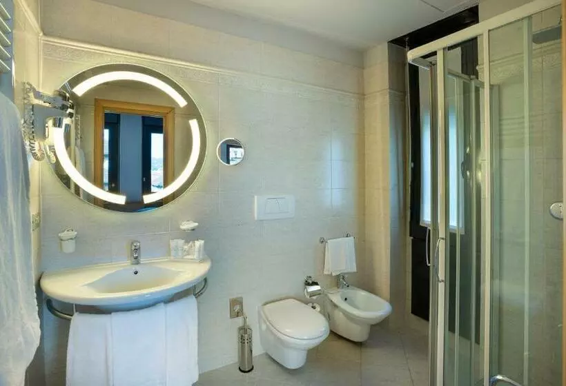سوییت جونیور, Best Western Plus Executive Hotel And Suites