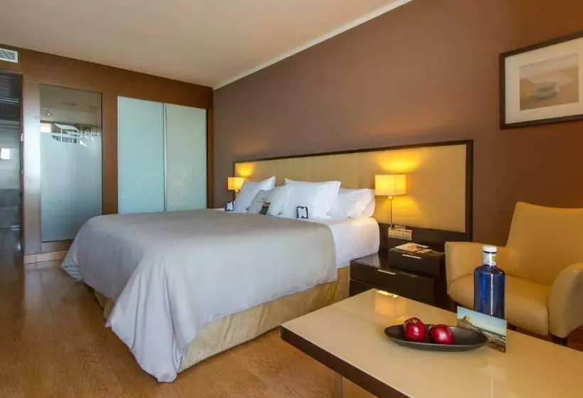 اتاق سوپریور با چشم‌انداز دریا, Solymar Gran Hotel