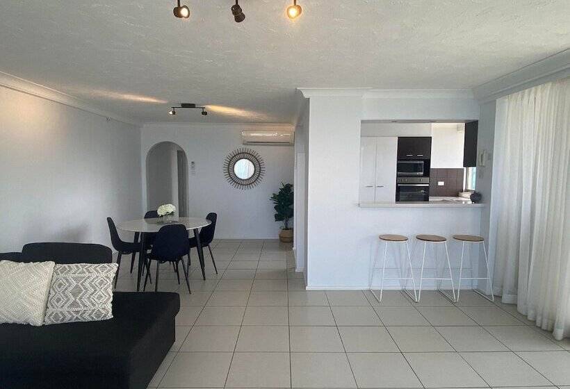 Апартаменты 2 Спальни, Hi Surf Beachfront Resort Apartments