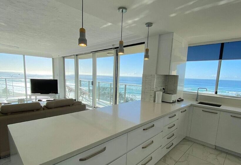 Апартаменты 2 Спальни Вид на Море, Hi Surf Beachfront Resort Apartments