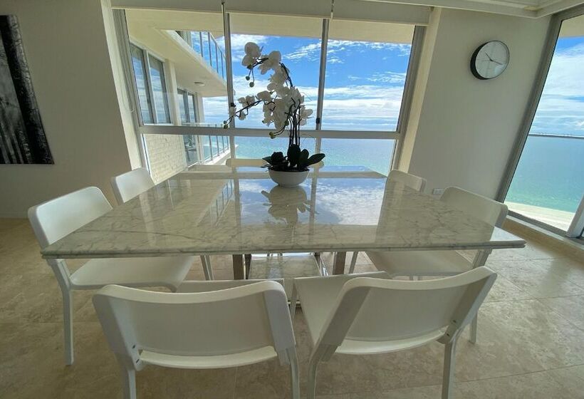 Апартаменты 2 Спальни Вид на Море, Hi Surf Beachfront Resort Apartments