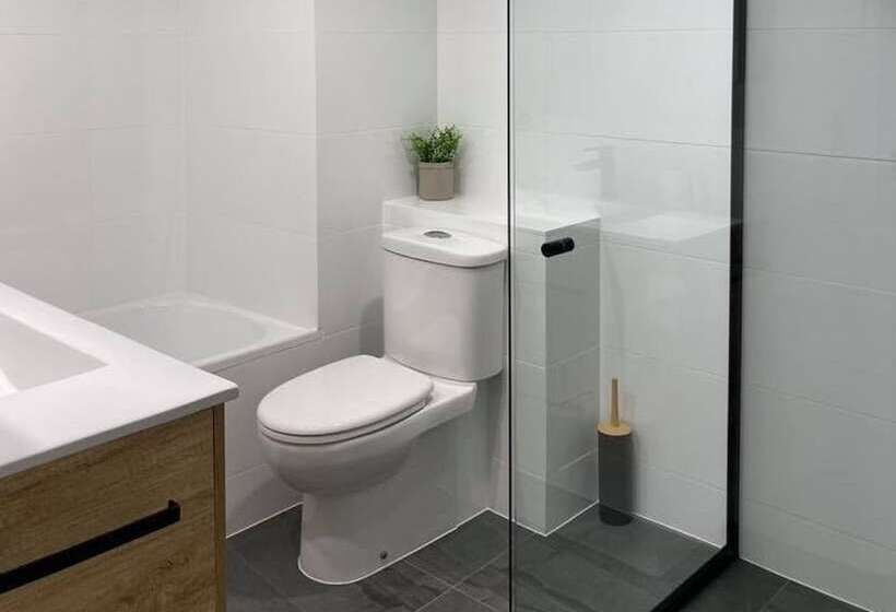 Апартаменты 2 Спальни, Hi Surf Beachfront Resort Apartments