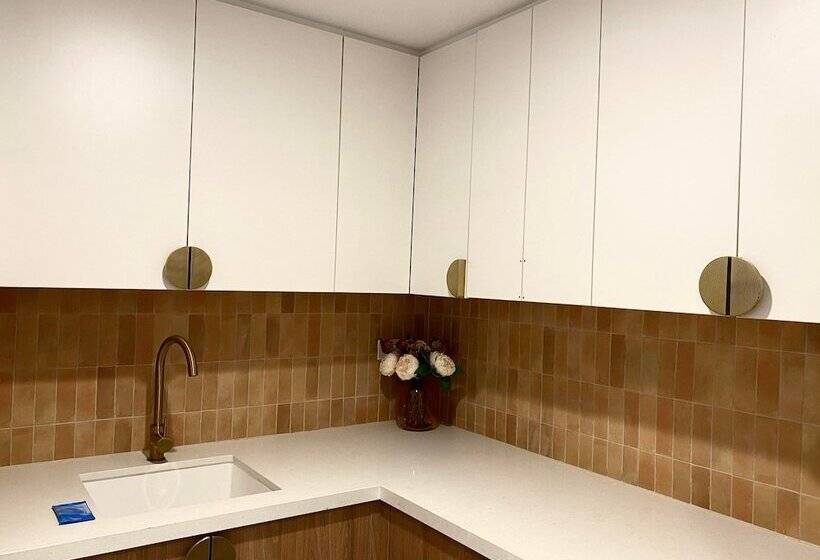 Апартаменты 2 Спальни Вид на Море, Hi Surf Beachfront Resort Apartments