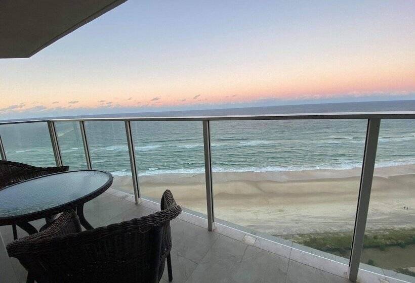 Апартаменты 2 Спальни Вид на Море, Hi Surf Beachfront Resort Apartments