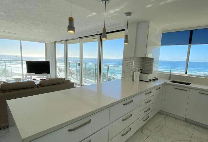 带2个卧室带海景的公寓, Hi Surf Beachfront Resort Apartments